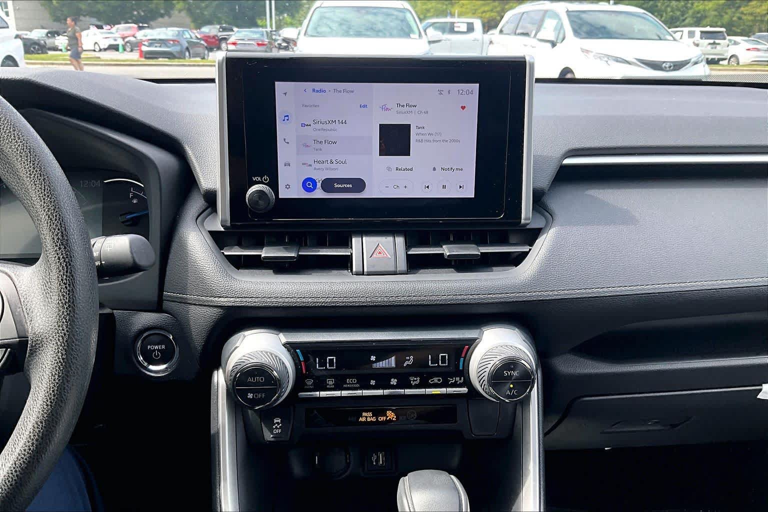 Used 2025 Toyota RAV4 XLE AWD/4WD image 35