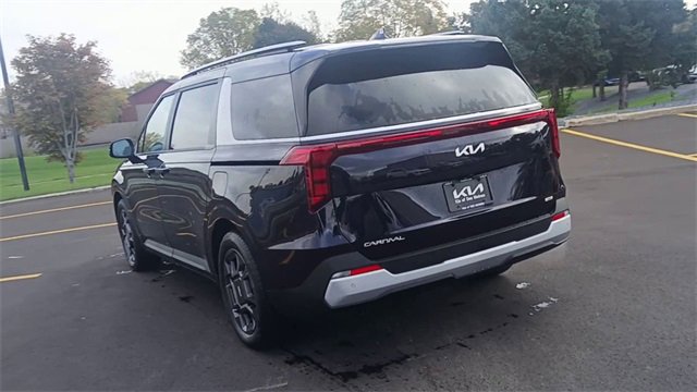 New 2026 Kia Carnival EX image 9