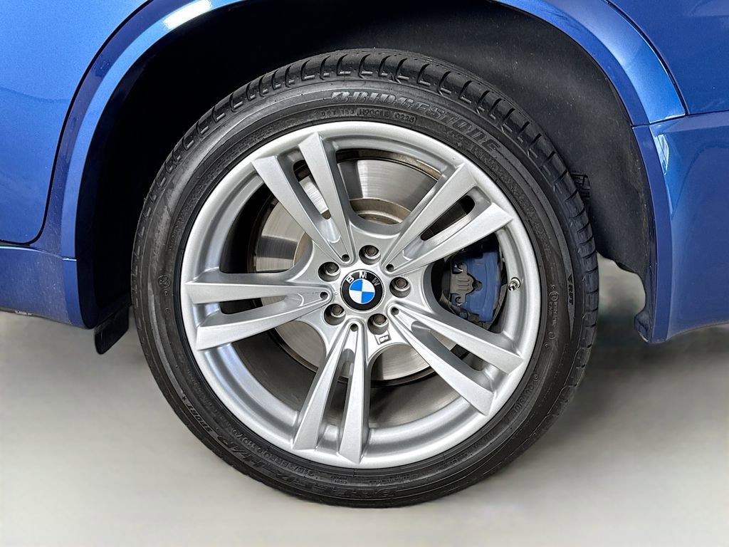 Used 2013 BMW X5 M image 32