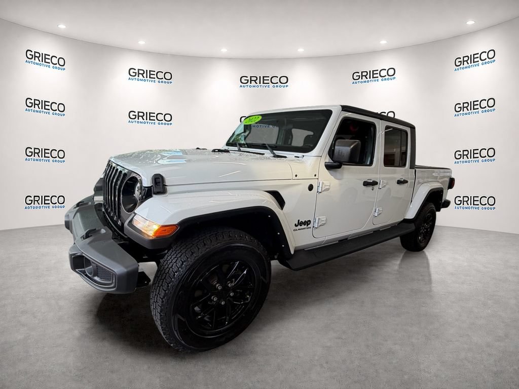 Used 2022 Jeep Gladiator Sport AWD/4WD image 3