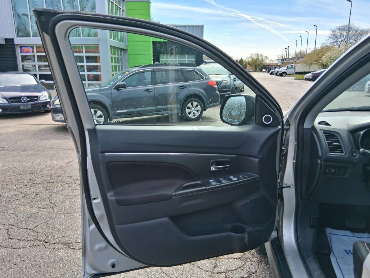 Used 2013 Mitsubishi Outlander Sport SE AWD/4WD image 15