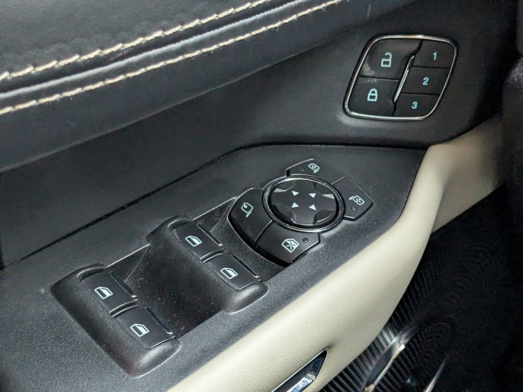 Used 2020 Ford Expedition Max Platinum AWD/4WD image 39