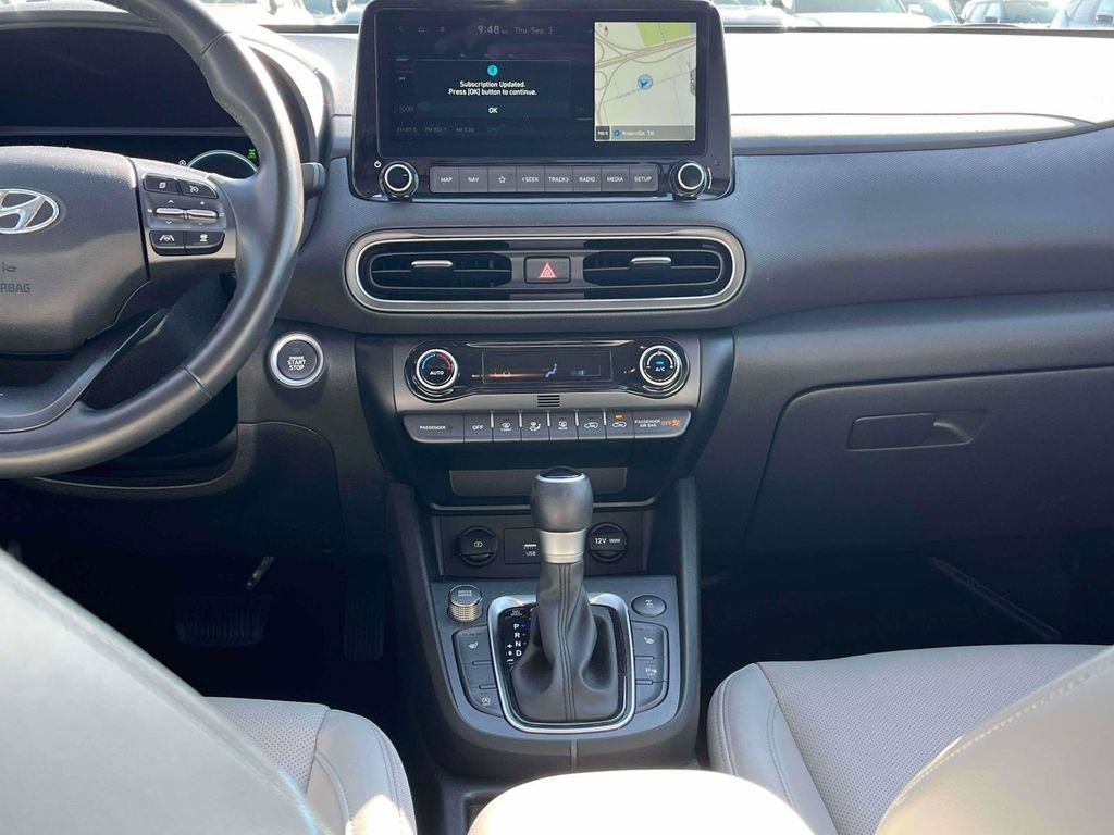 Used 2022 Hyundai Kona Limited AWD/4WD image 3