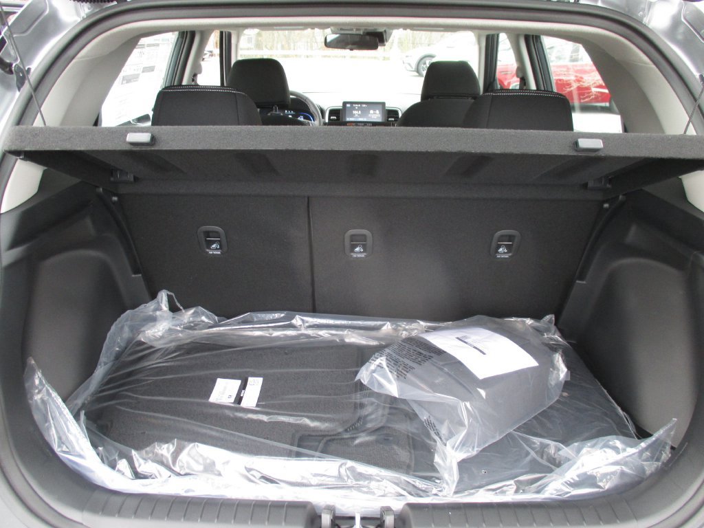 New 2026 Hyundai Venue SEL FWD image 4