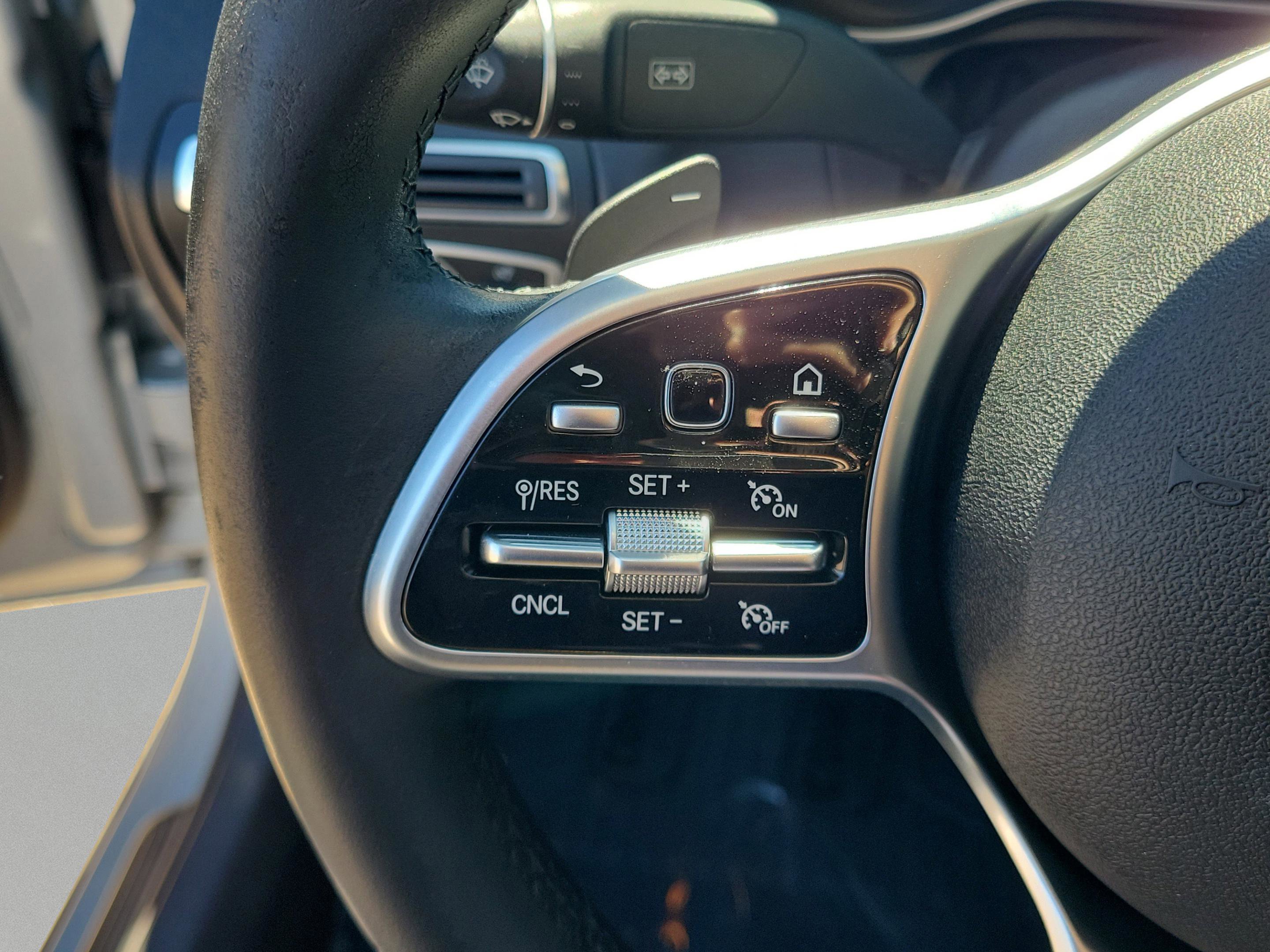 Used 2020 Mercedes-Benz C 300 Sedan image 27