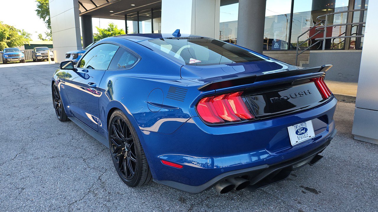 Used 2022 Ford Mustang GT Premium w/ GT Performance Package RWD image 3