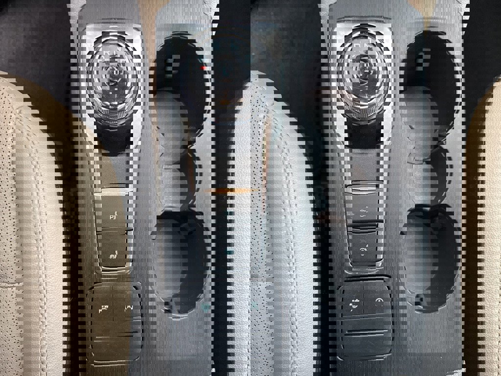 Used 2022 Ford Escape SEL image 23