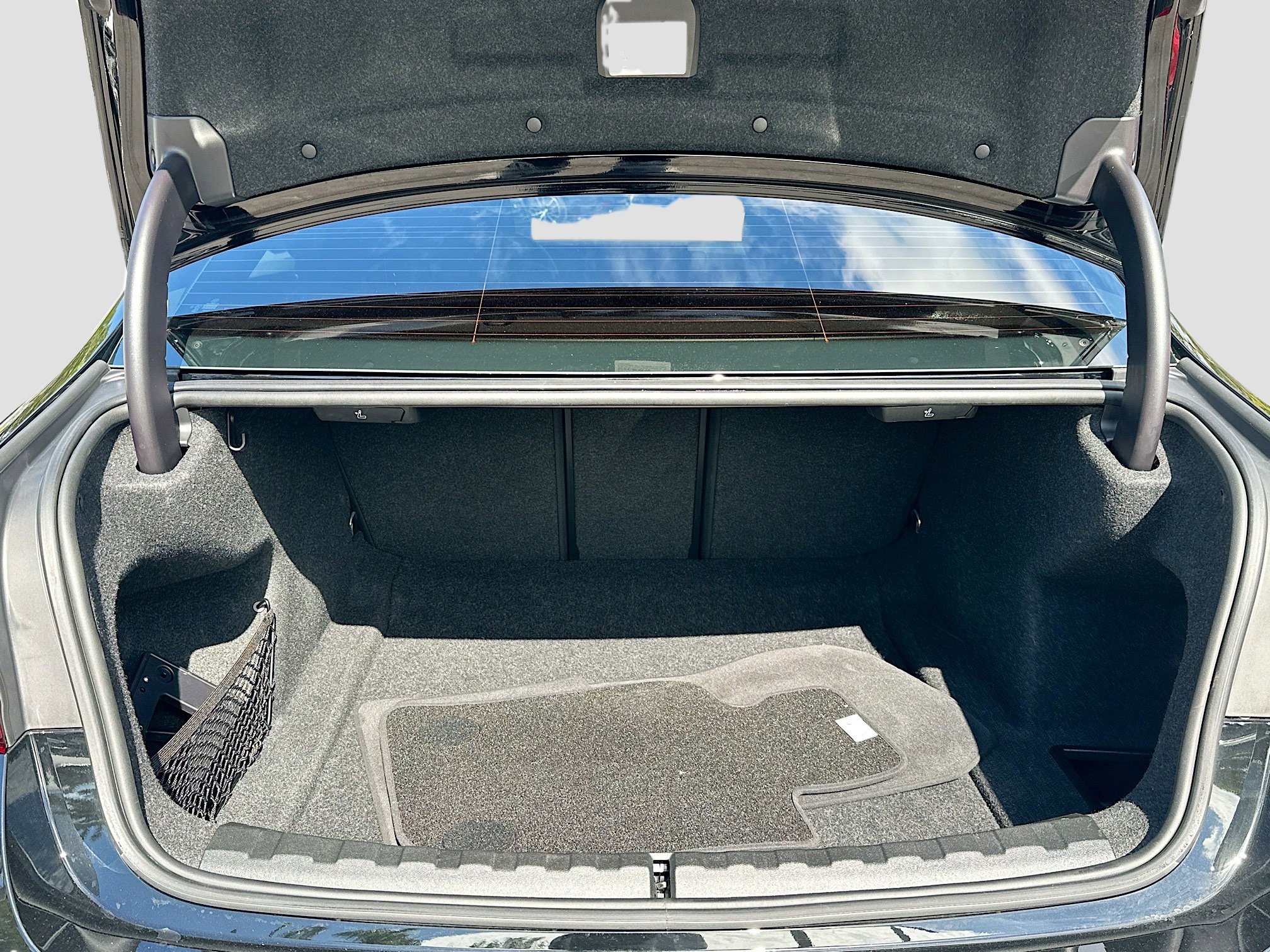 Certified 2024 BMW 330i Sedan w/ Convenience Package image 29