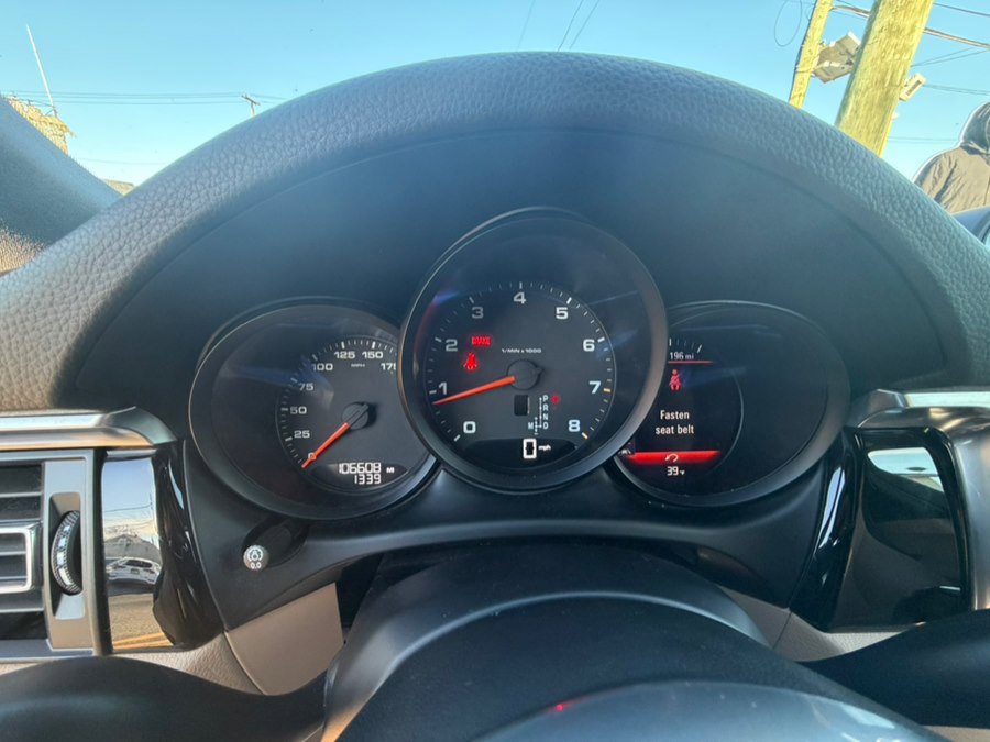 Used 2020 Porsche Macan image 13