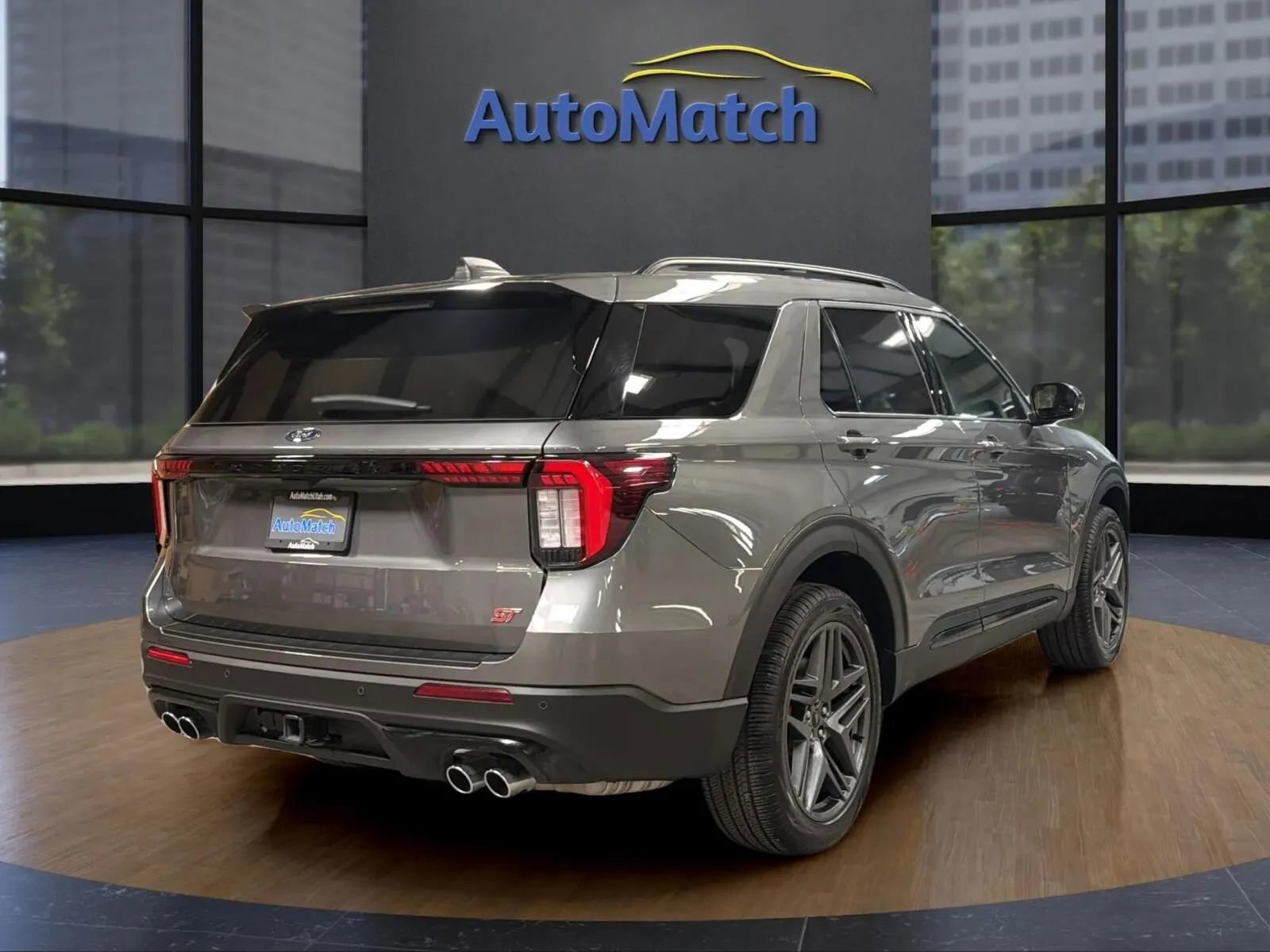 Used 2025 Ford Explorer ST image 11