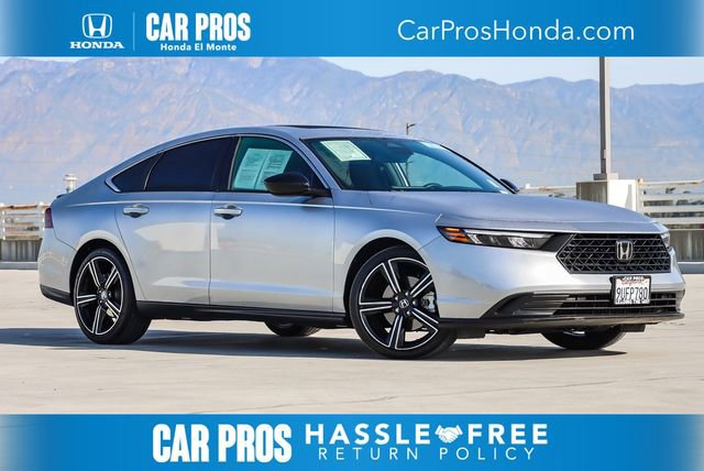 Used 2025 Honda Accord Sport image 1