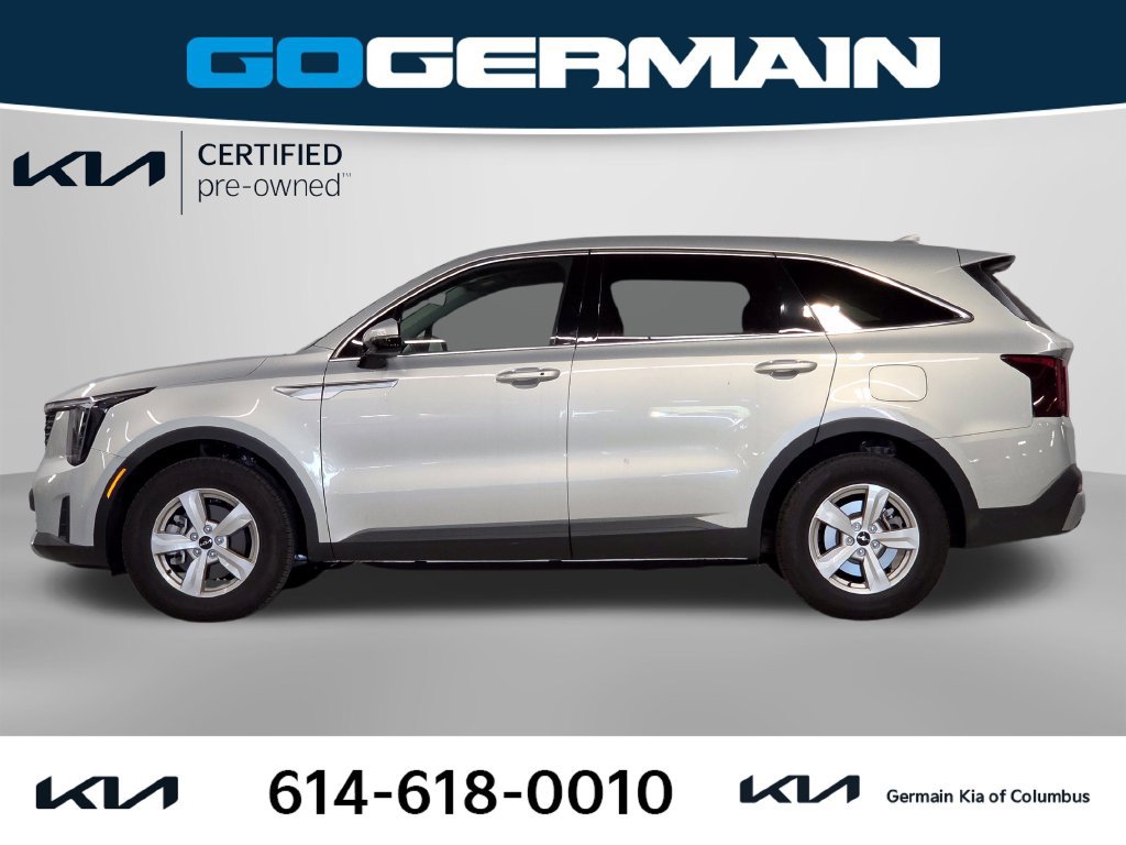 Certified 2026 Kia Sorento LX FWD image 11