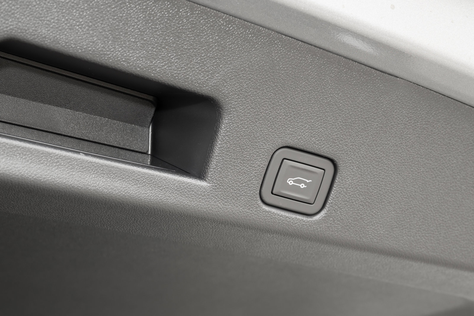 New 2026 Chevrolet Traverse LT w/ LPO, Floor Liner Package image 34