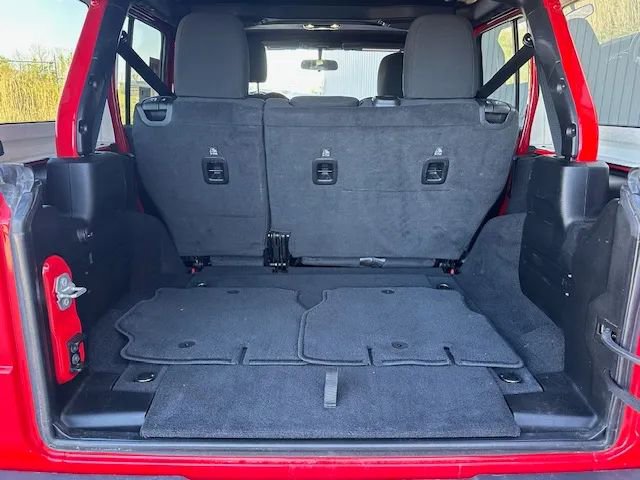 Used 2021 Jeep Wrangler Unlimited Sahara image 22