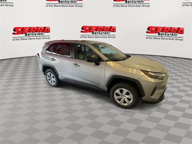 Used 2025 Toyota RAV4 LE image 10
