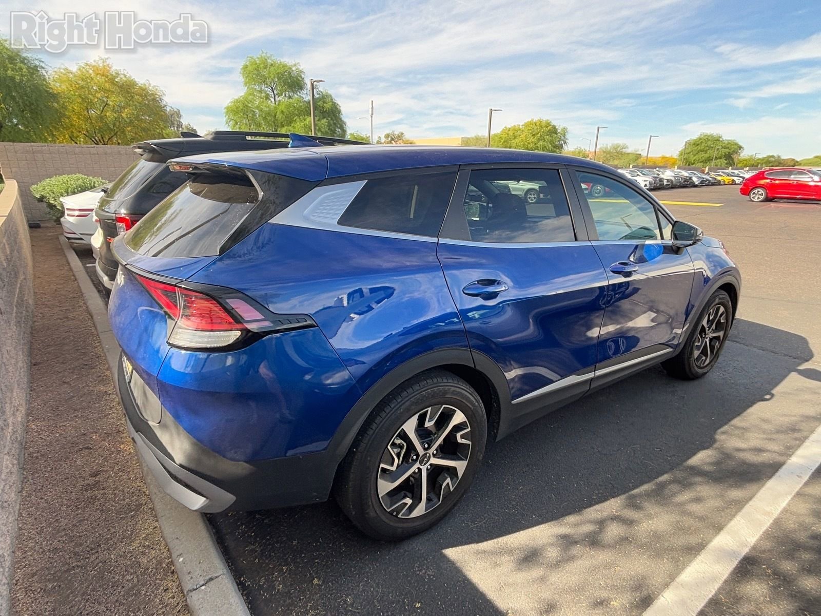 Used 2023 Kia Sportage EX image 4