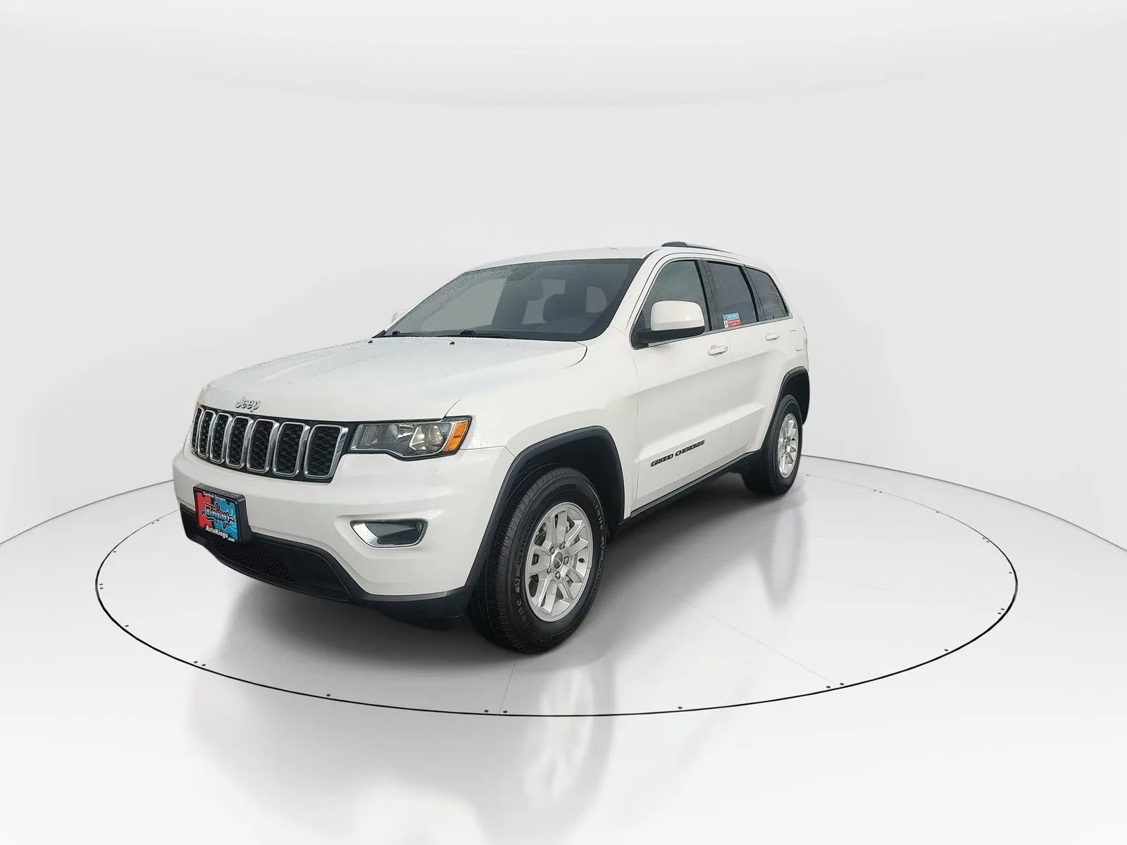 Used 2020 Jeep Grand Cherokee Laredo AWD/4WD image 4