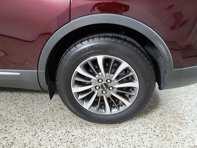 Used 2023 Lincoln Nautilus FWD w/ Premium Package image 9