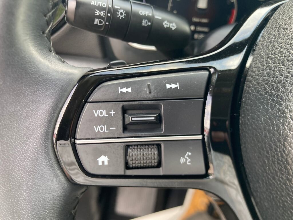 Used 2023 Honda Pilot Touring image 26