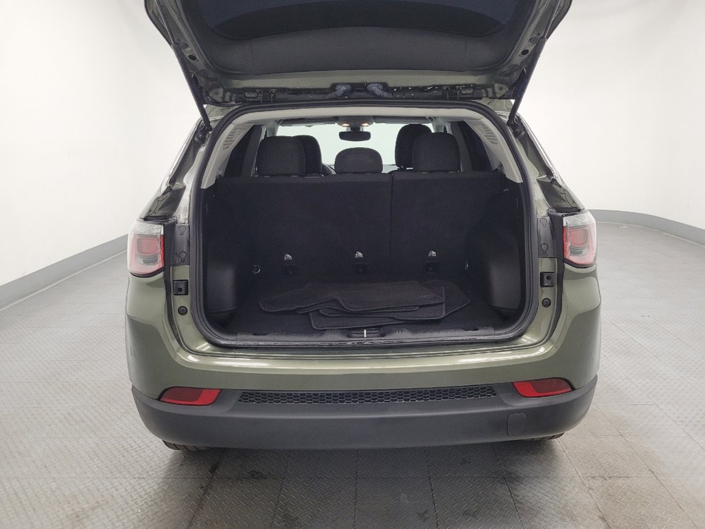 Used 2020 Jeep Compass Sport image 29