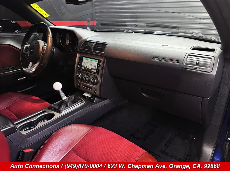 Used 2014 Dodge Challenger SRT8 RWD image 11