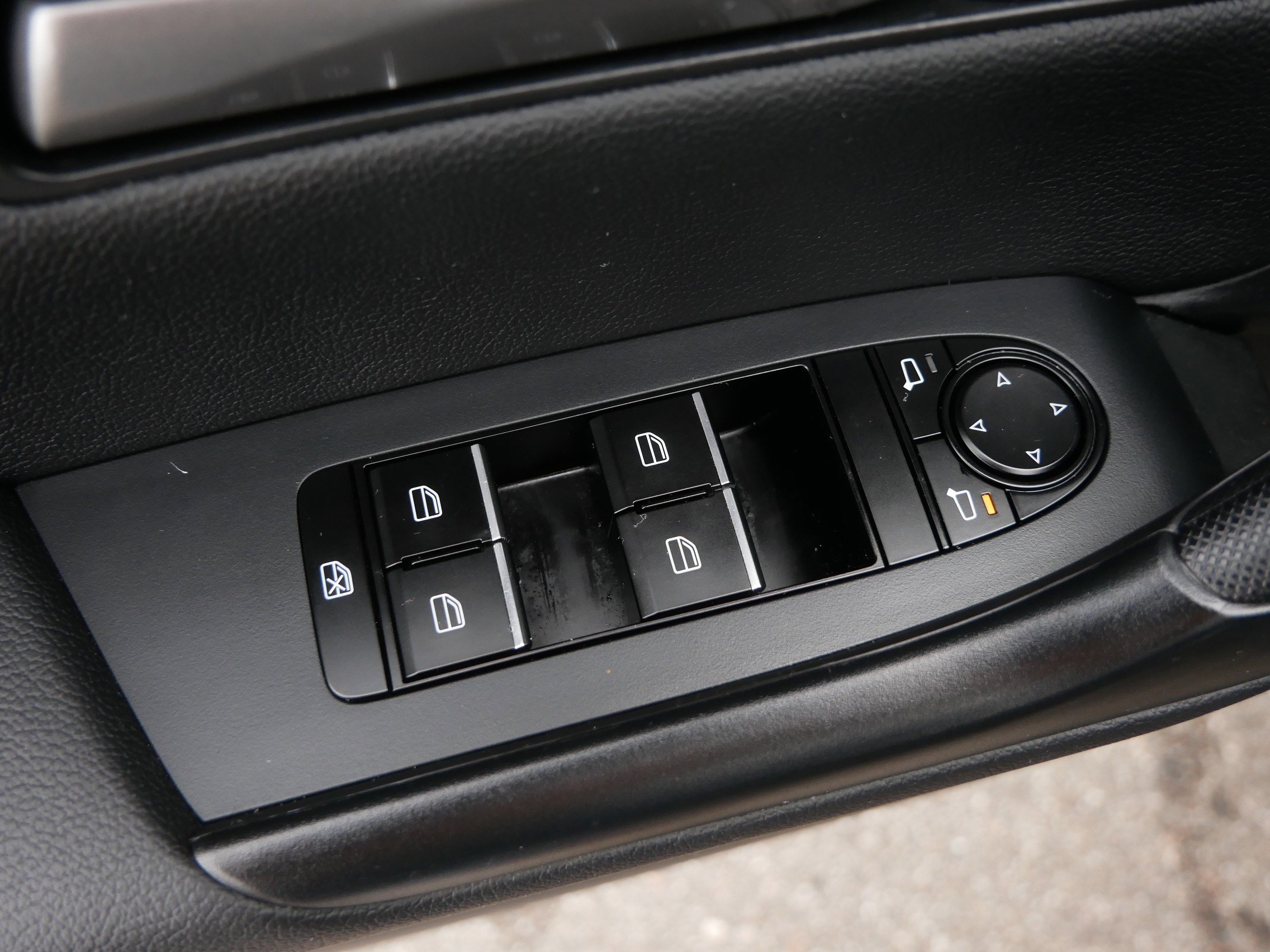 Used 2025 MAZDA CX-50 AWD 2.5 S w/ Preferred Package image 22