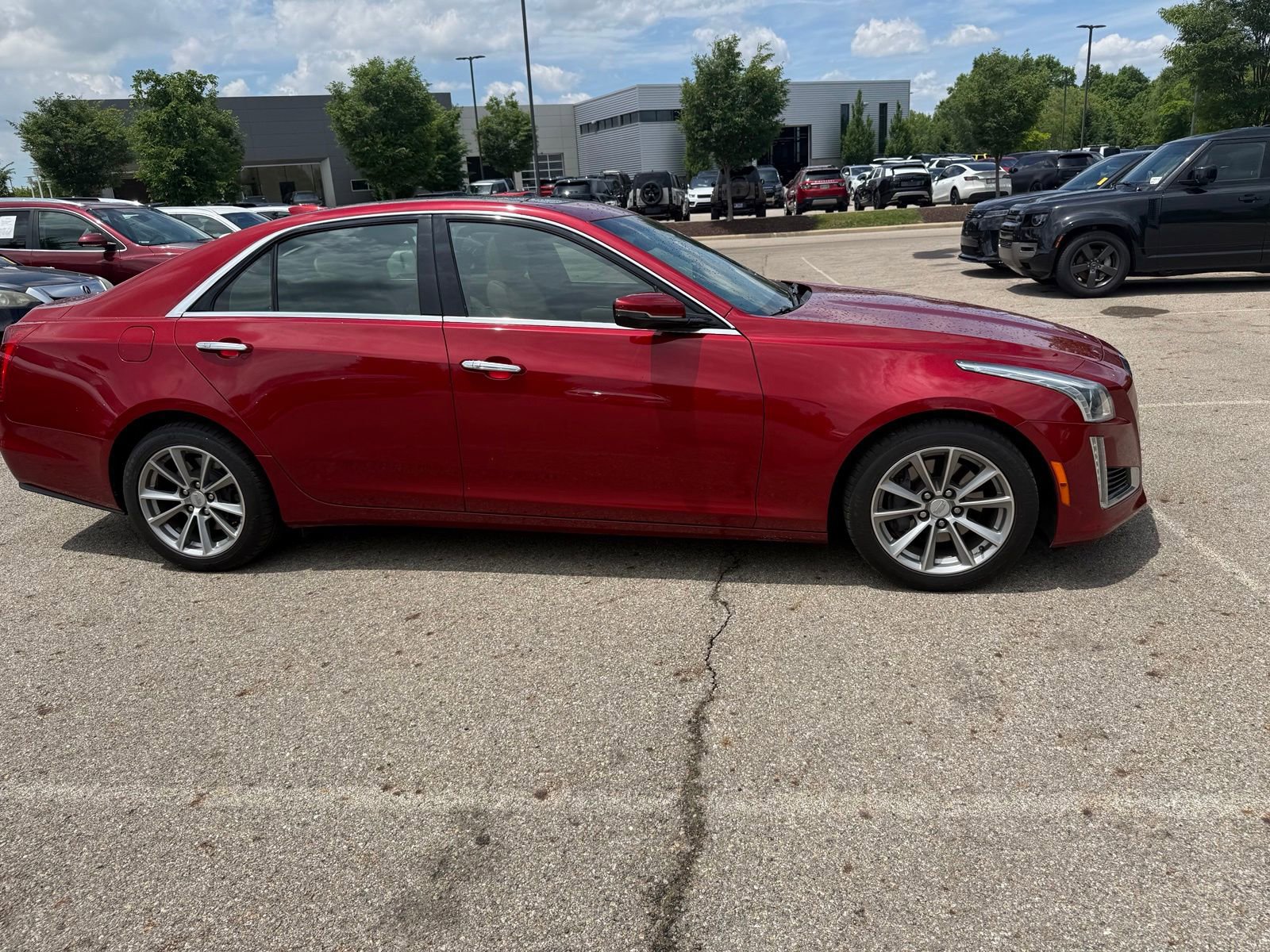 Used 2019 Cadillac CTS Luxury RWD image 4