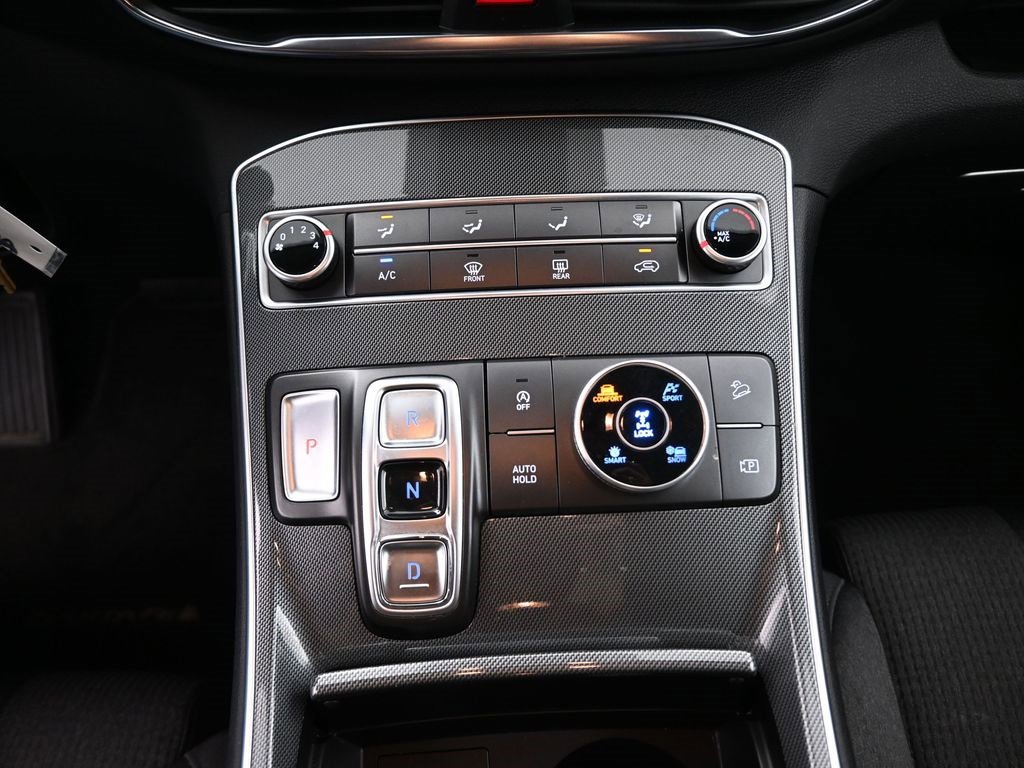 Used 2023 Hyundai Santa Fe SE image 4