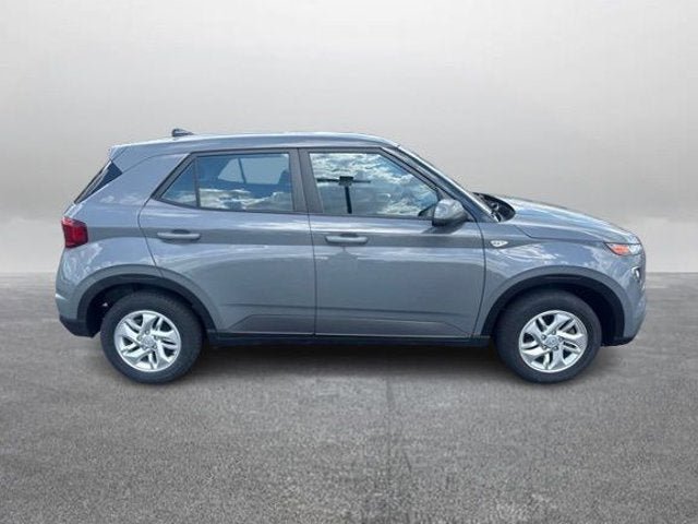 Used 2021 Hyundai Venue SE FWD image 6
