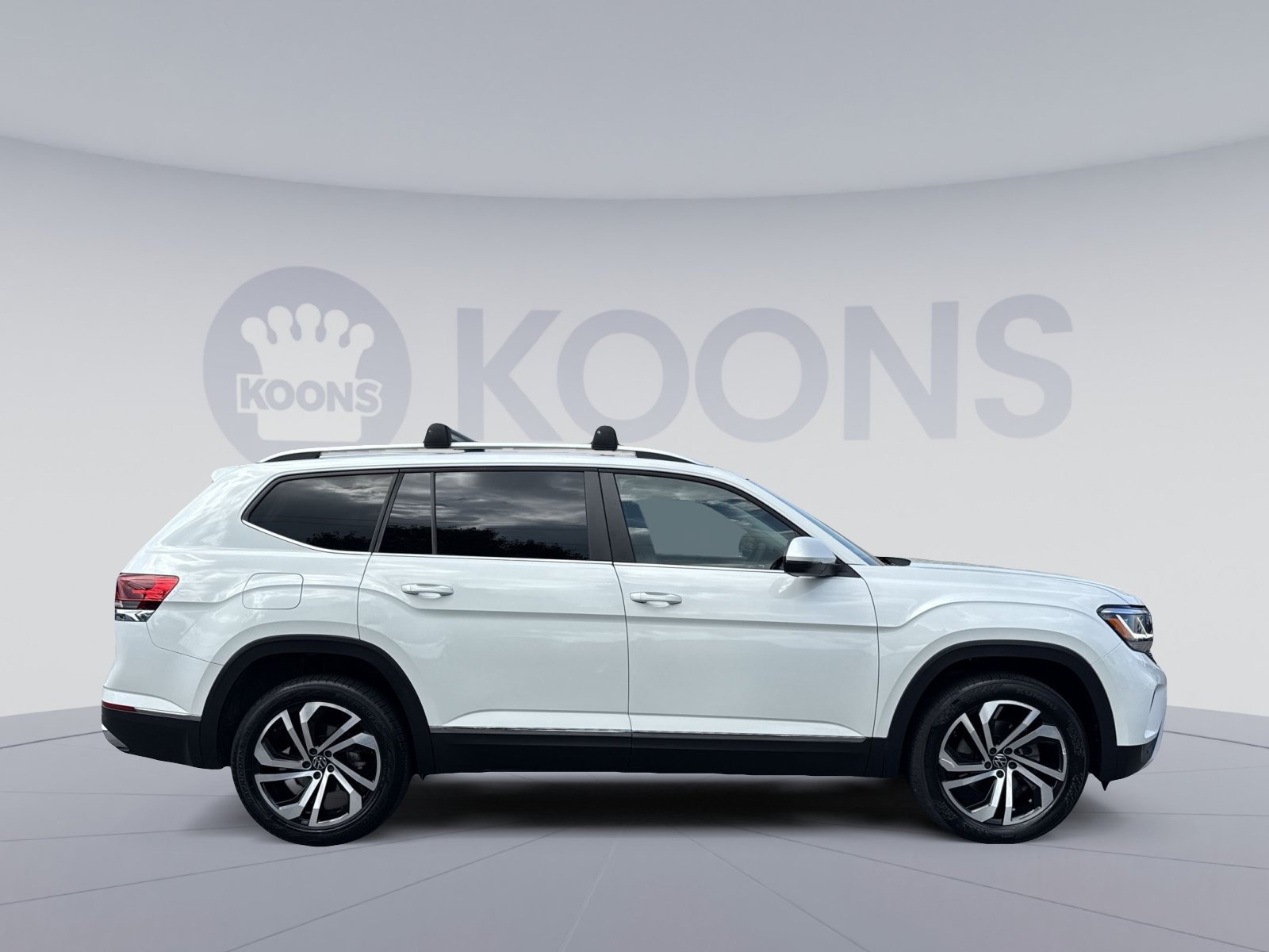 Used 2023 Volkswagen Atlas SEL AWD/4WD image 8