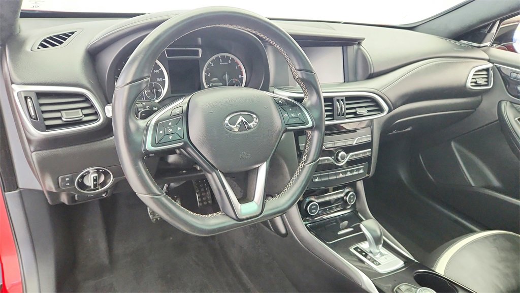 Used 2018 INFINITI QX30 Sport w/ Sport Leather Package image 10
