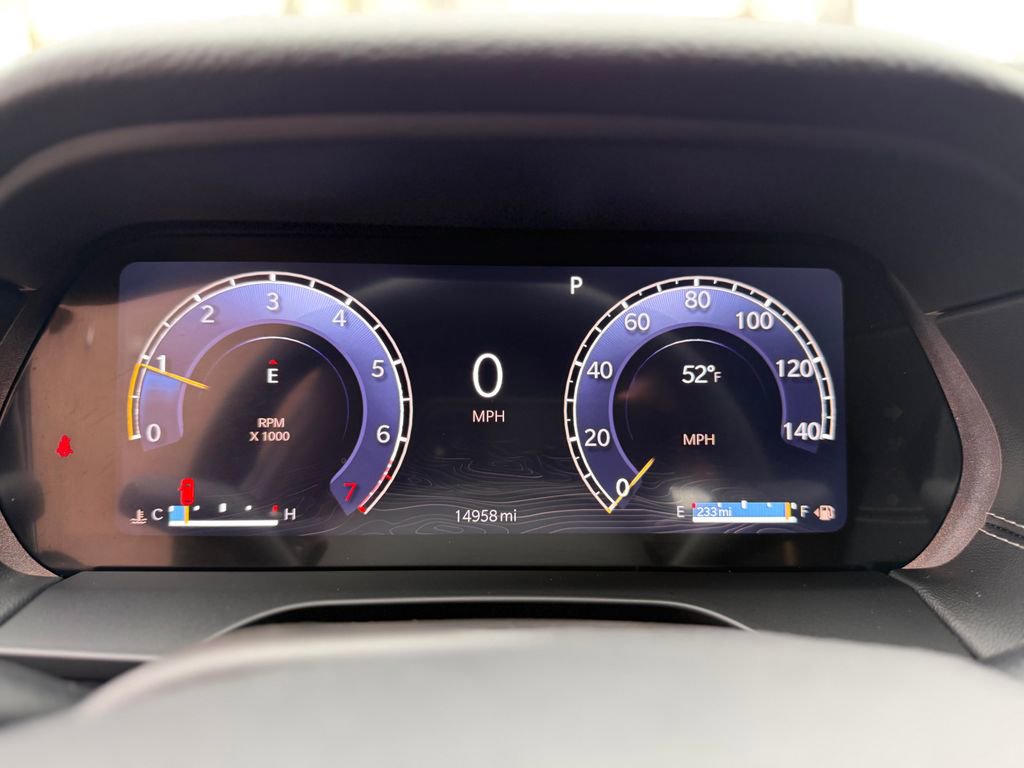 Used 2024 Jeep Grand Cherokee Altitude image 9