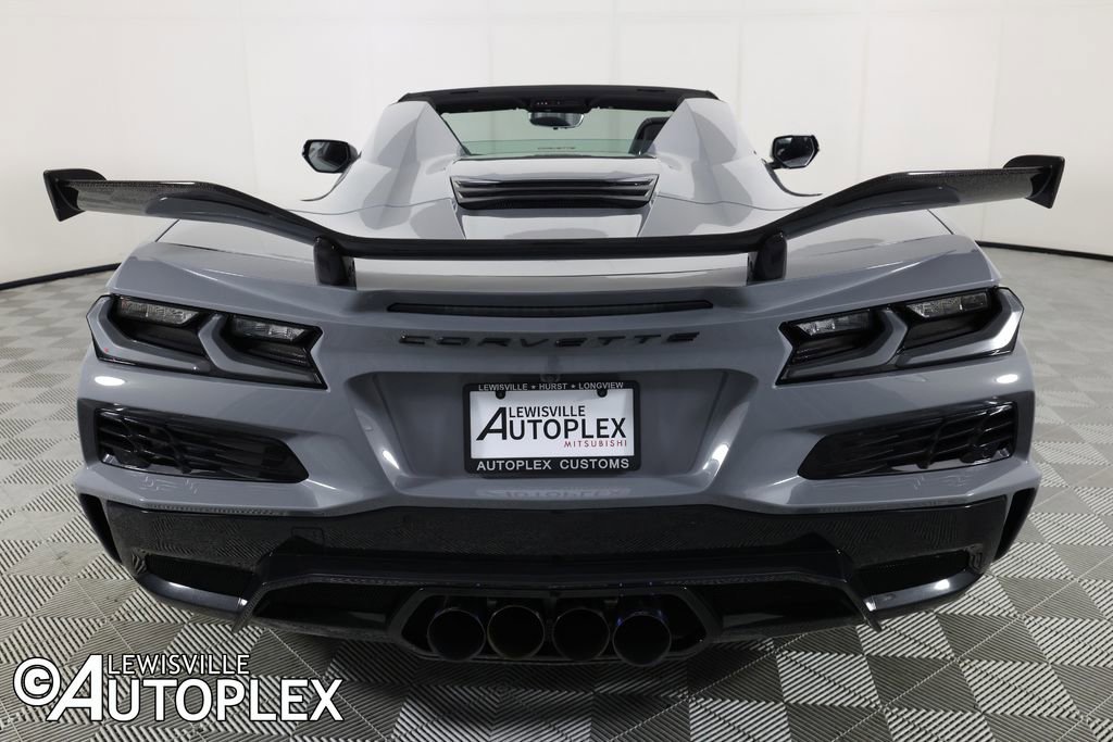 Used 2025 Chevrolet Corvette Z06 RWD image 6