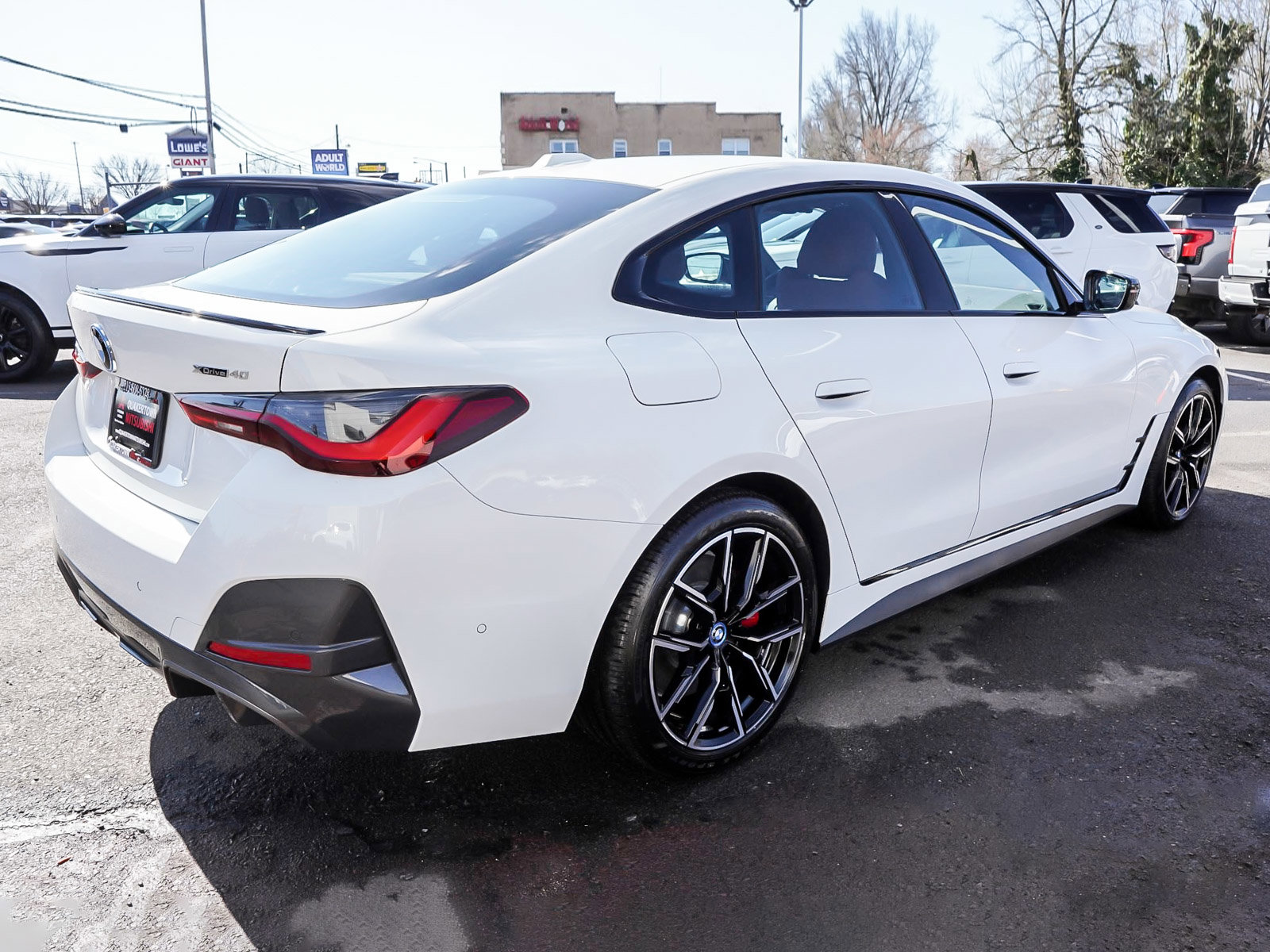 Used 2024 BMW i4 xDrive40i w/ M Sport Package image 6