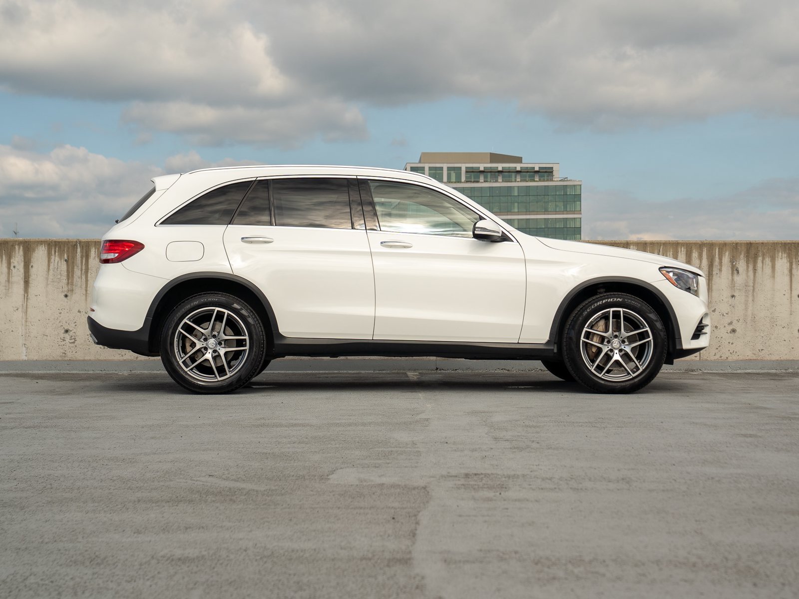 Used 2016 Mercedes-Benz GLC 300 image 6