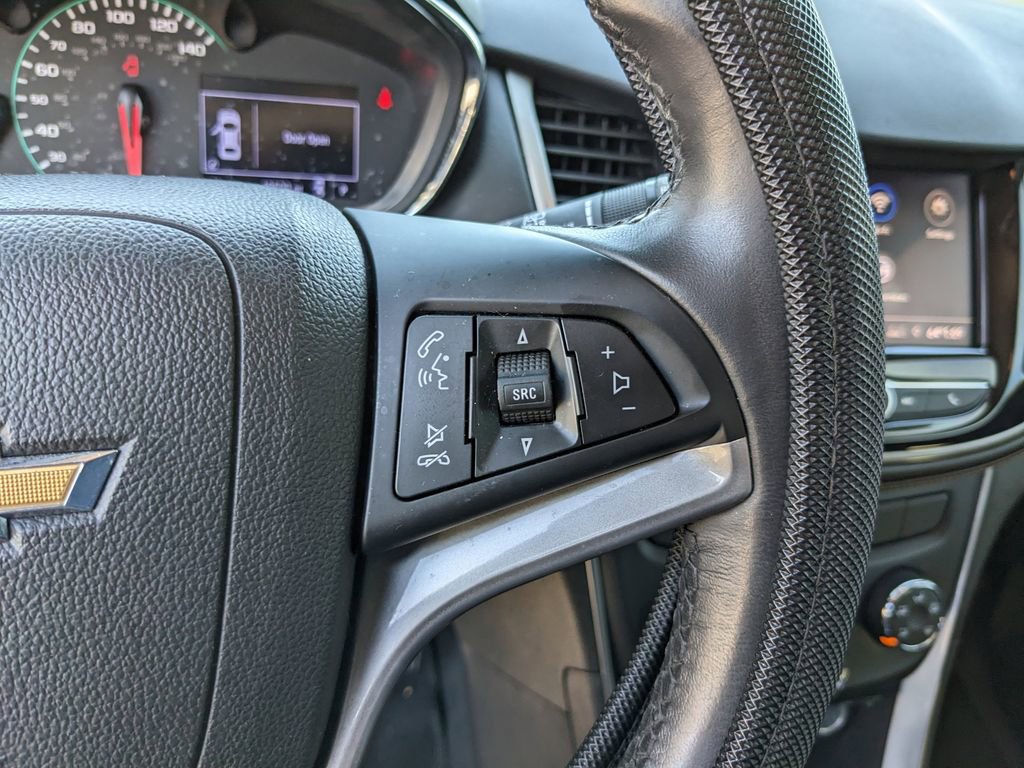 Used 2020 Chevrolet Trax LT w/ Driver Confidence Package image 30