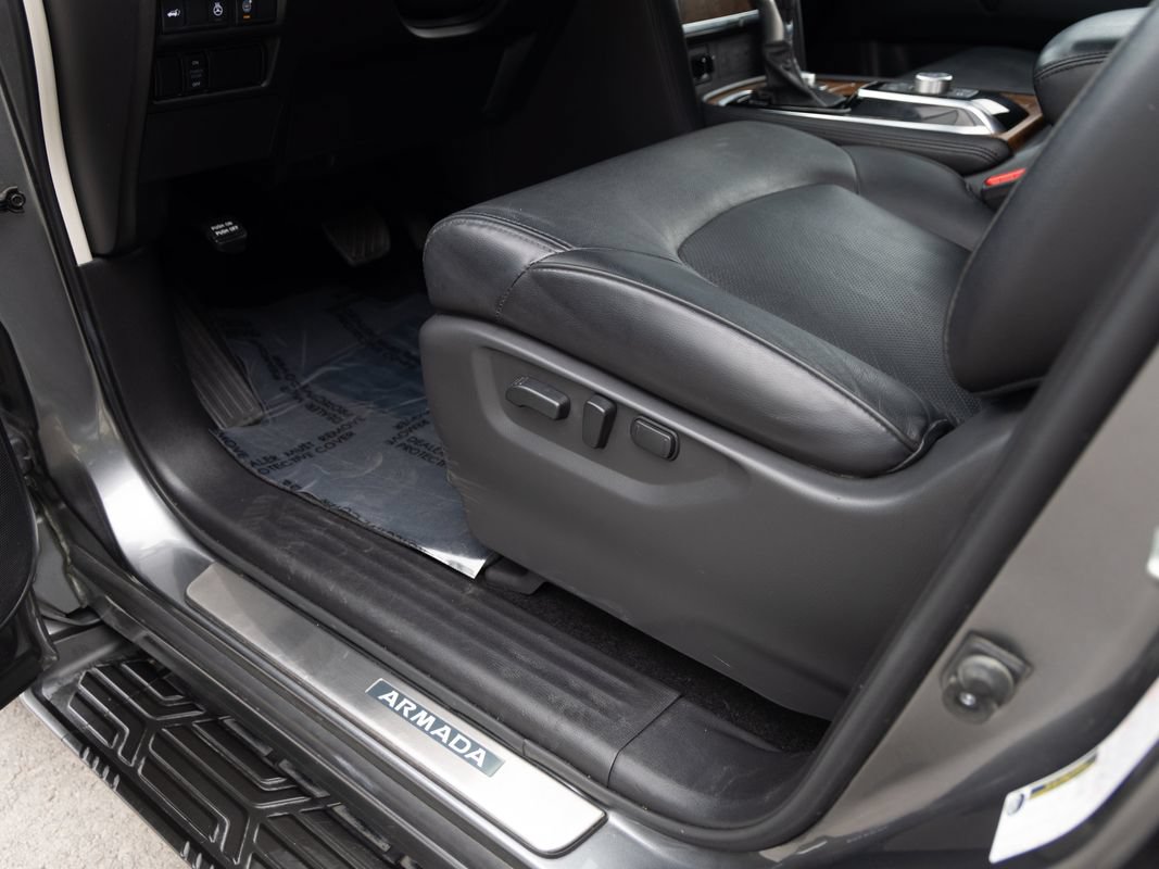 Used 2023 Nissan Armada SL w/ Captain's Chairs Package AWD/4WD image 11