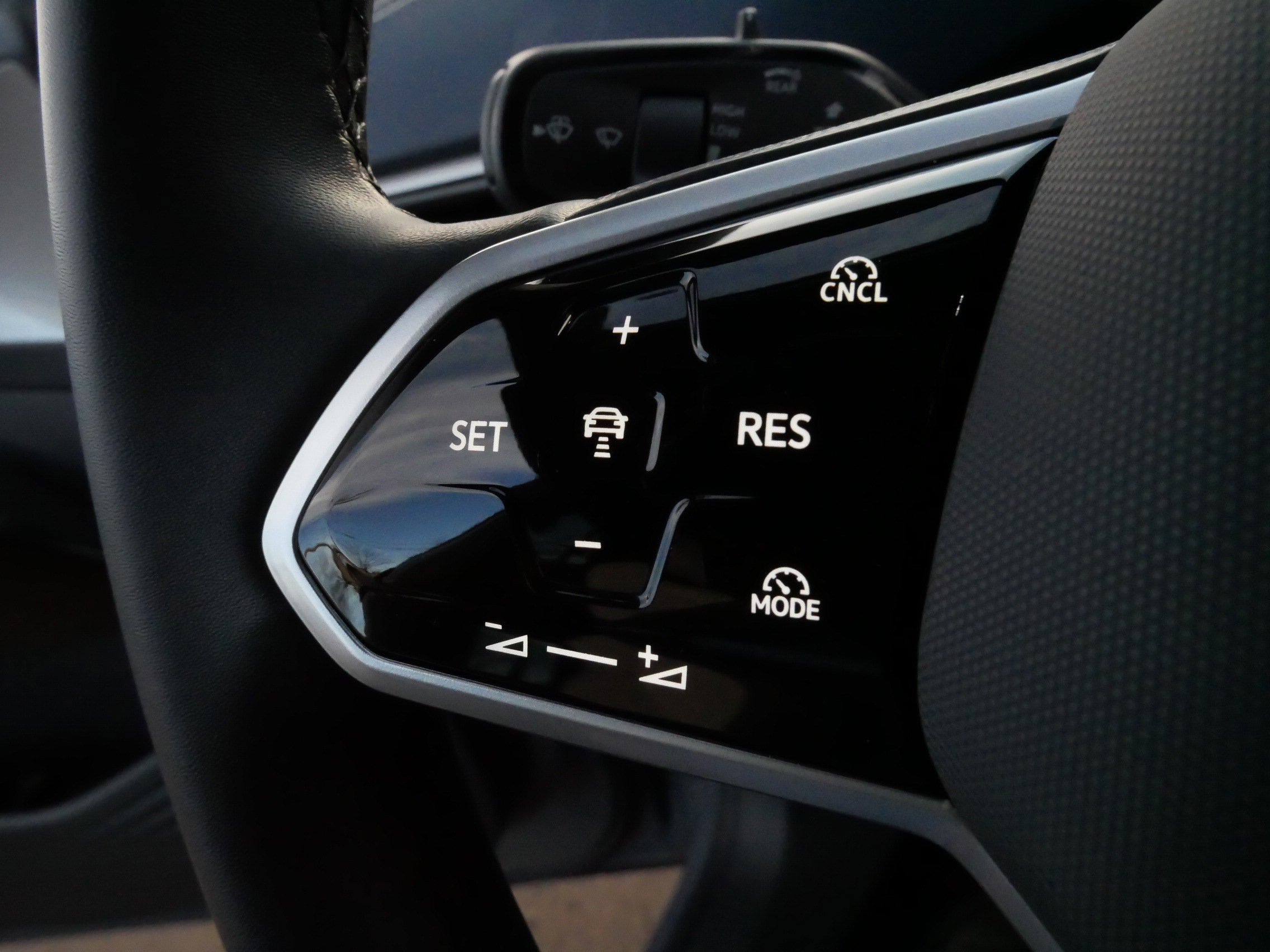 Certified 2024 Volkswagen ID.4 Pro S image 26