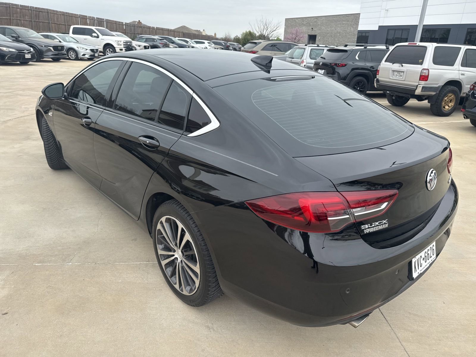 Used 2018 Buick Regal Essence w/ Driver Confidence Package #1 image 7