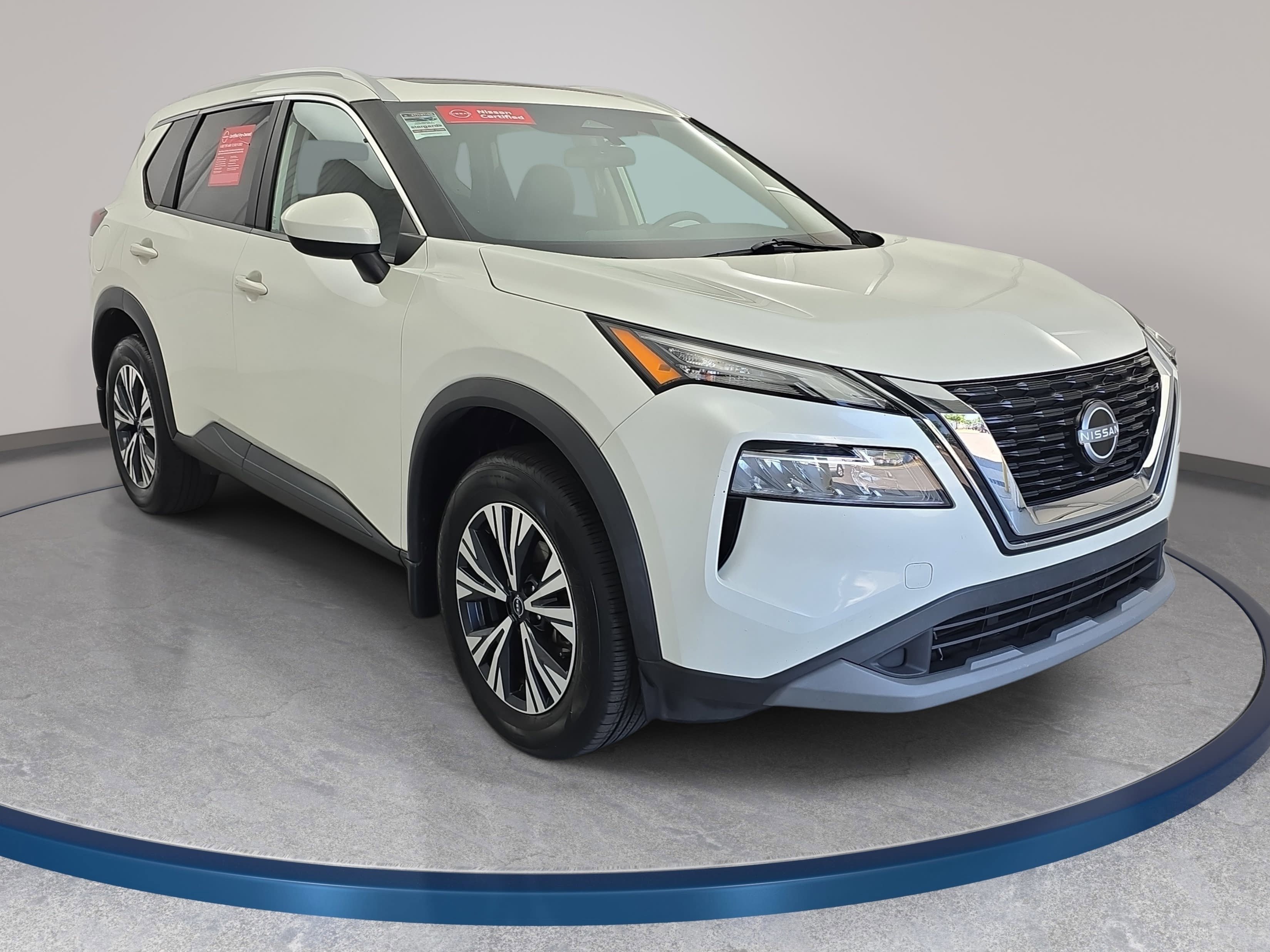 Used 2023 Nissan Rogue SV w/ SV Premium B Package FWD image 3