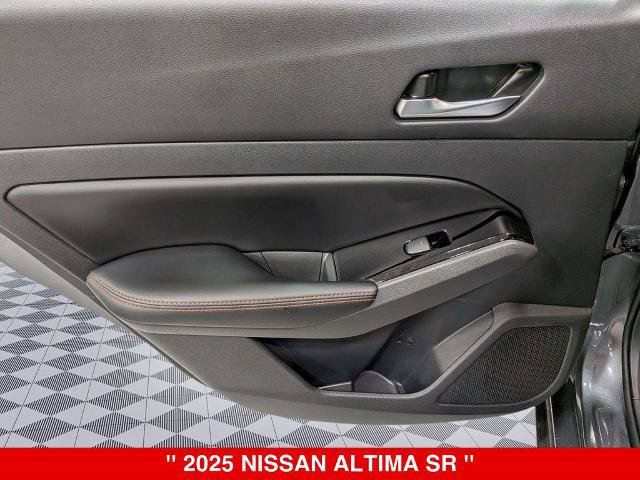 Certified 2025 Nissan Altima 2.5 SR AWD/4WD image 28