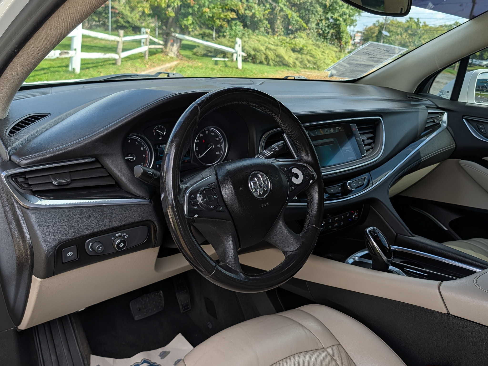 Used 2019 Buick Enclave Essence FWD image 20