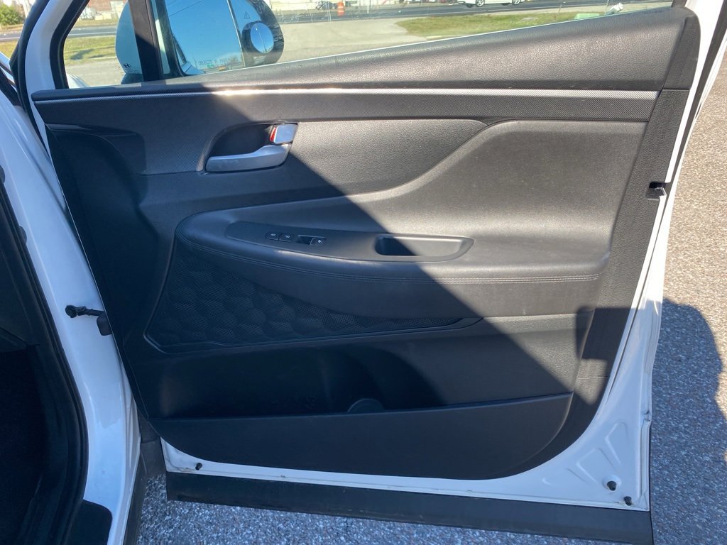 Used 2022 Hyundai Santa Fe SEL w/ Cargo Package image 17