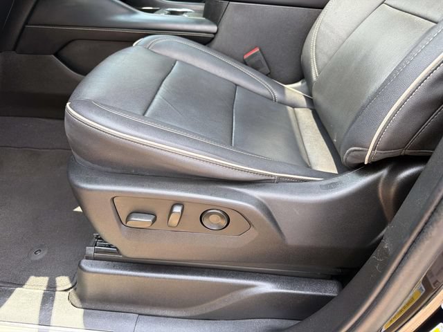 Used 2023 GMC Yukon SLT w/ SLT Premium Package RWD image 22