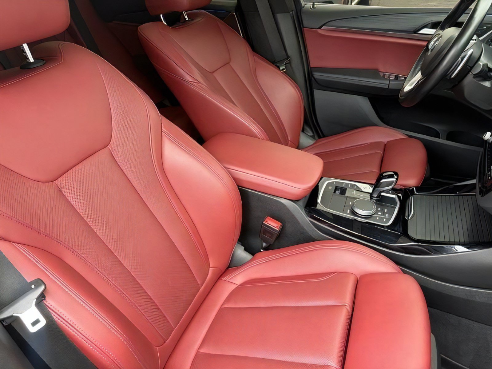 Used 2022 BMW X3 sDrive30i w/ Premium Package 2 (ZPA) RWD image 32