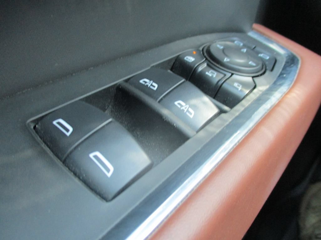 Certified 2025 GMC Sierra 3500 Denali Ultimate AWD/4WD image 30