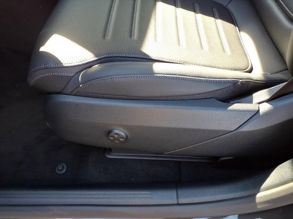 Certified 2026 Mercedes-Benz GLC 300 4MATIC image 15
