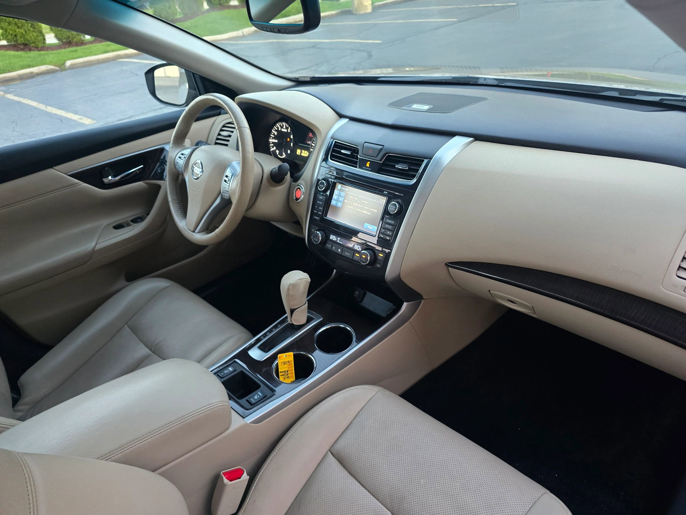 Used 2015 Nissan Altima 2.5 SL w/ Technology Package FWD image 22