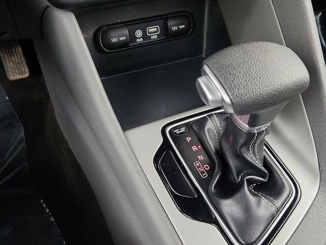 Used 2017 Kia Niro LX image 39