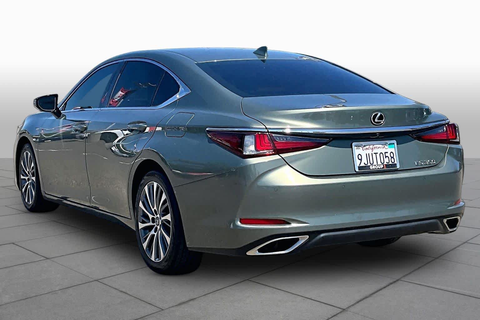 Used 2020 Lexus ES 350 w/ Premium Package FWD image 11